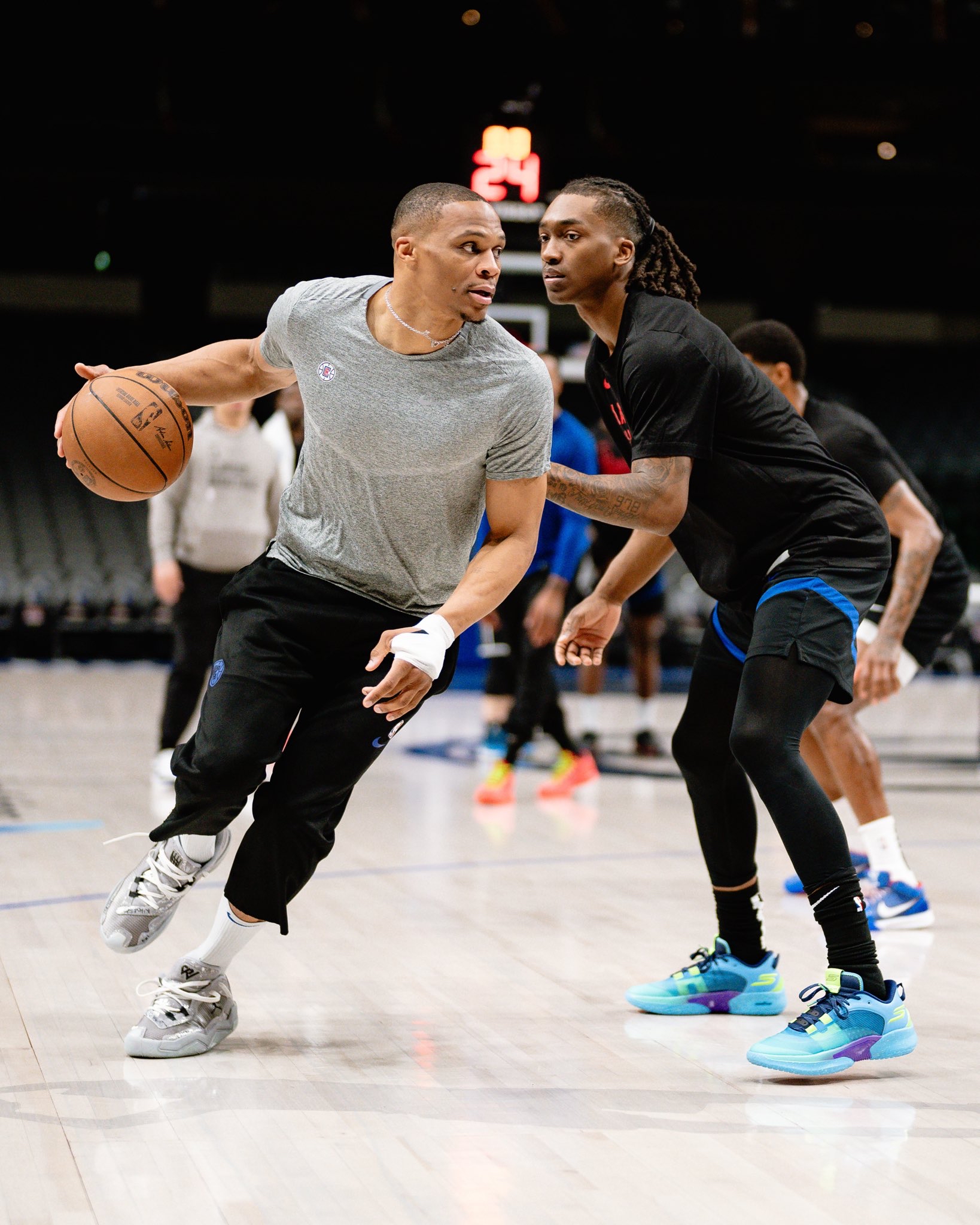 欧博官网登录洛杉矶快船队长鼓劲备战NBA常规赛奥兰多魔术遗憾出局备战英超，圣安东尼奥马刺围绕全明星赛外线爆发看傻球迷的简单介绍