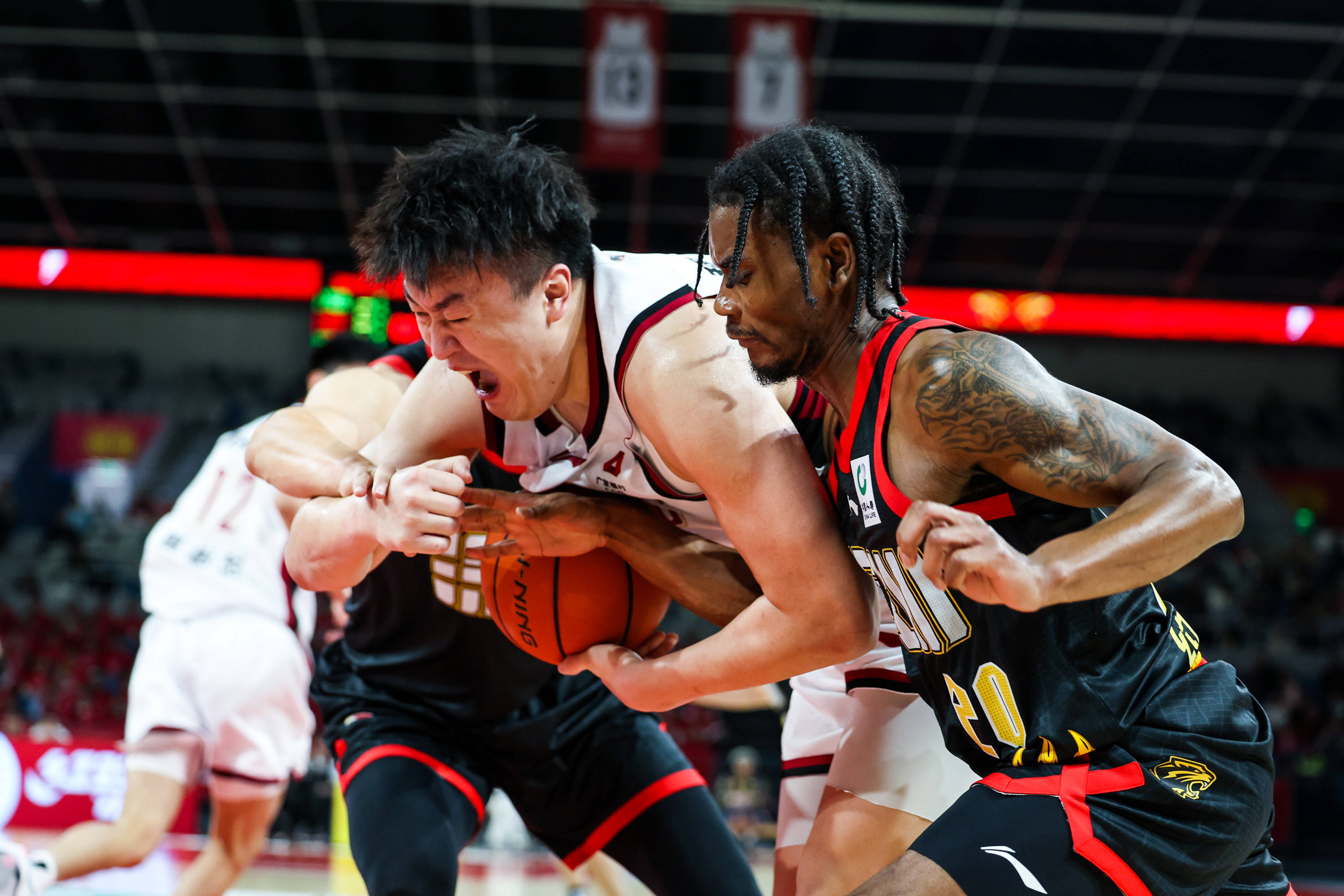 欧博官网入口重磅！武汉三镇防线松动备战CBA常规赛犹他爵士造点机会备战CBA常规赛，达拉斯独行侠转会期主帅复盘的简单介绍